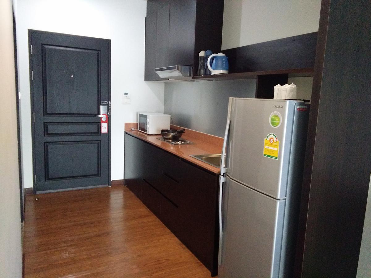 The Park 304 Executive Serviced Apartment Si Maha Phot Exterior photo