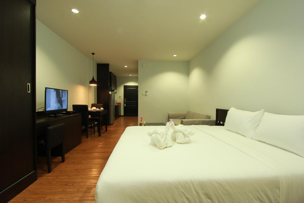 The Park 304 Executive Serviced Apartment Si Maha Phot Exterior photo