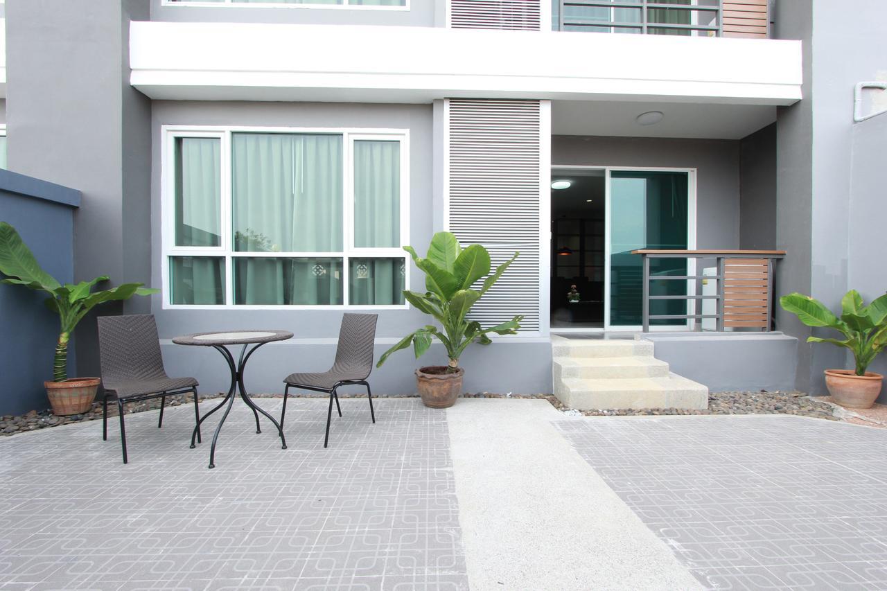 The Park 304 Executive Serviced Apartment Si Maha Phot Exterior photo